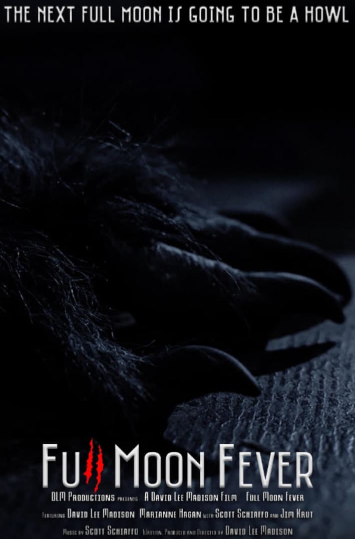 满月狂热海报